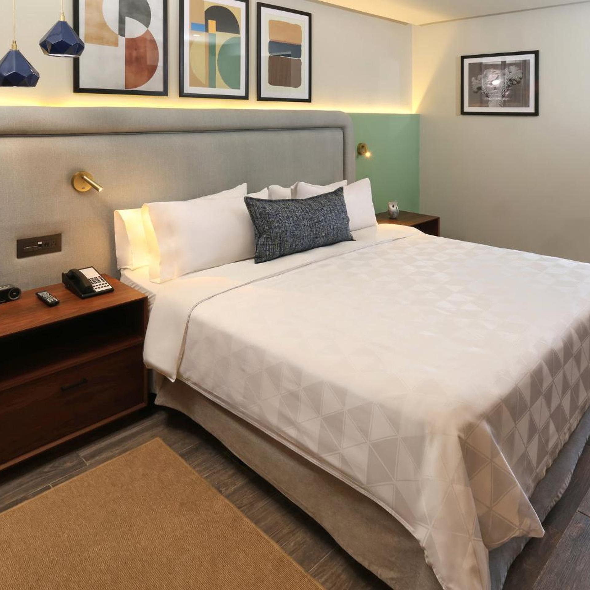 Standard, King Bed, Main Tower