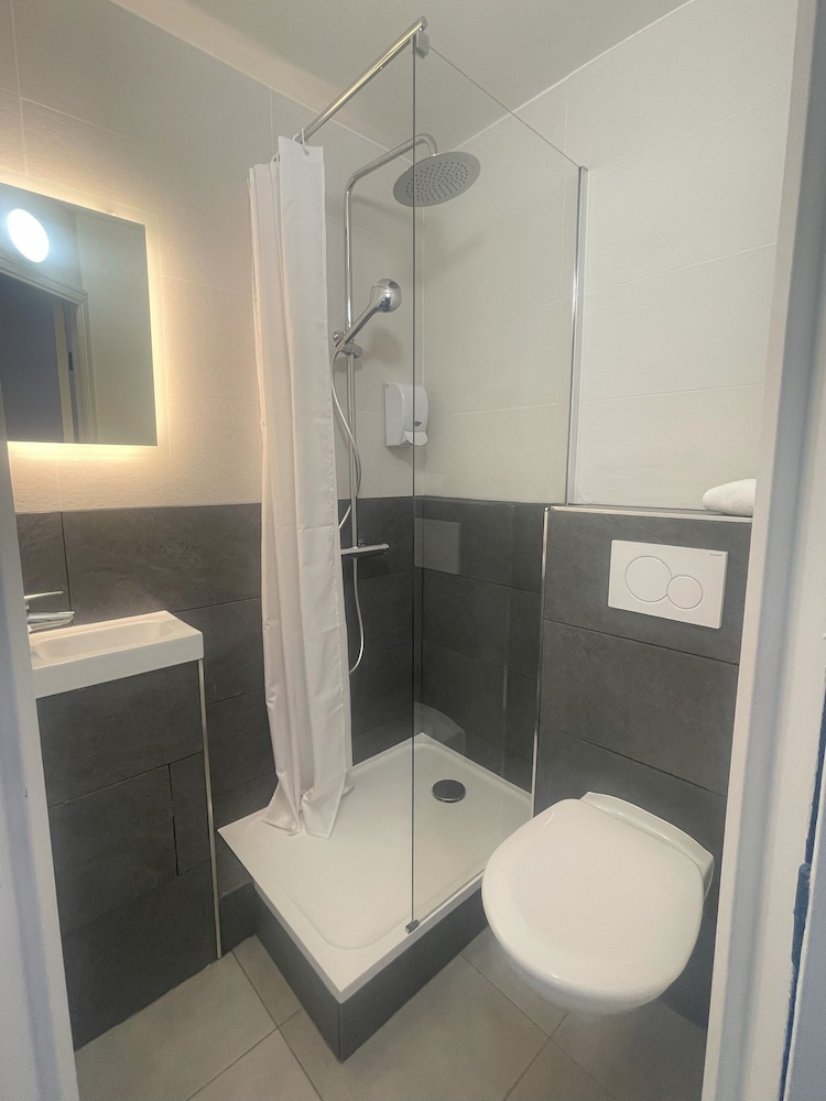 KYRIAD DIRECT DREUX 46/49