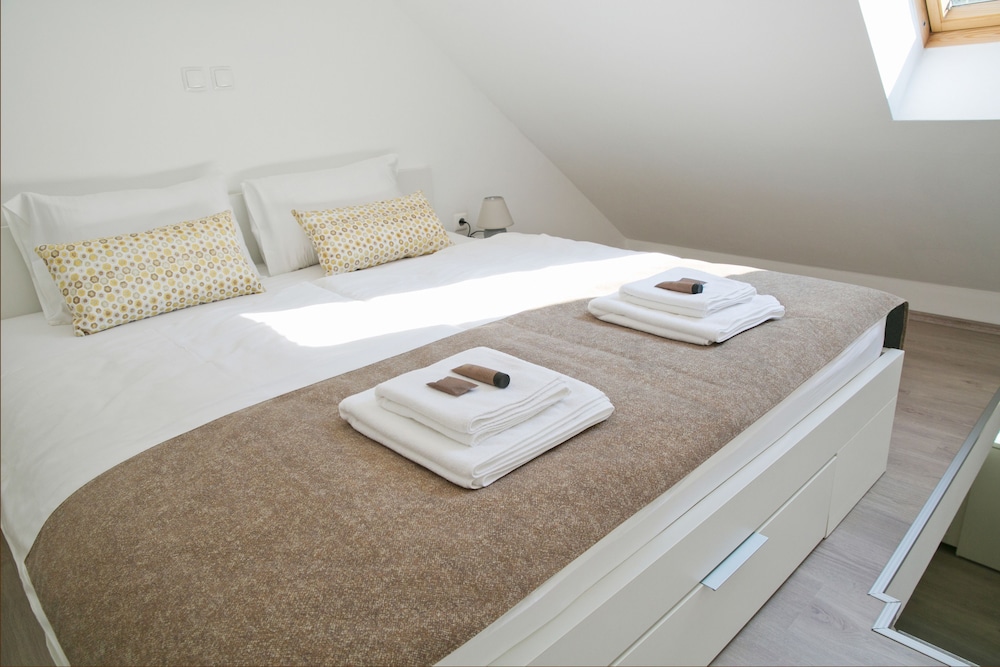 Apartments Hisa Pod Gradom 12/50