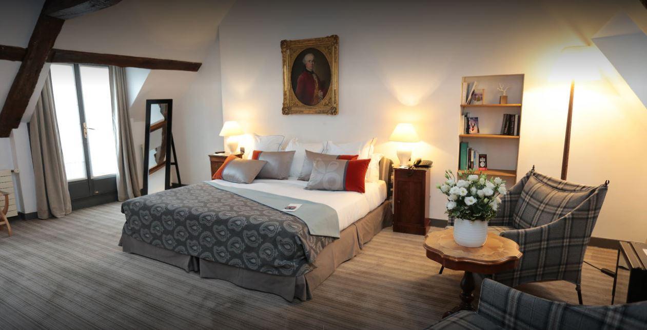 Suite, Queen Bed