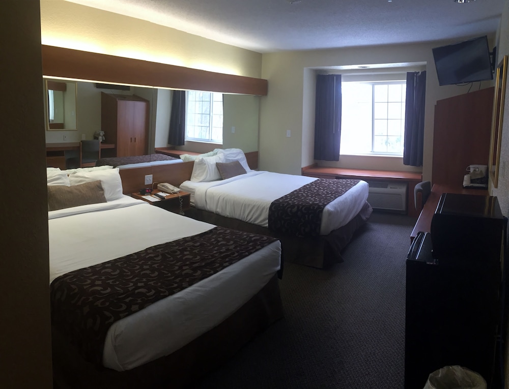 Microtel Inn & Suites By Wyndham Beckley East 15/37