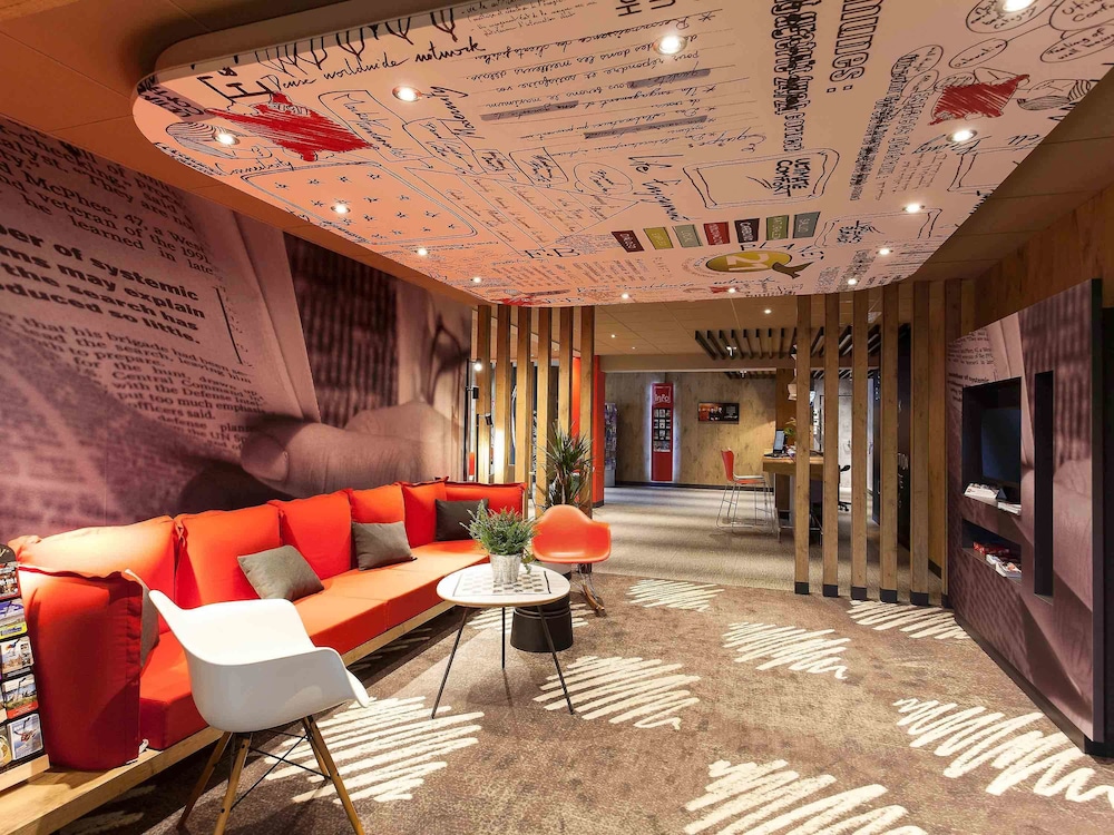IBIS CHERBOURG LA GLACERIE 42/77