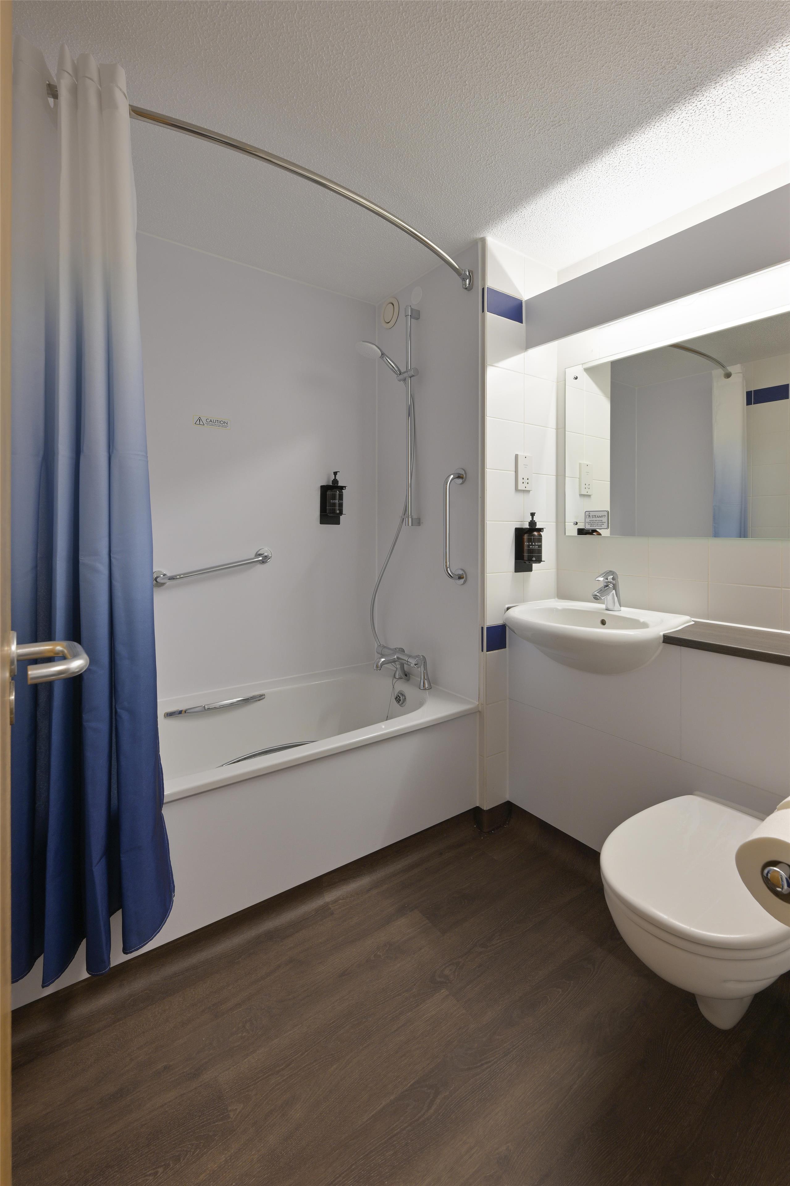 Travelodge Harrogate 24/24