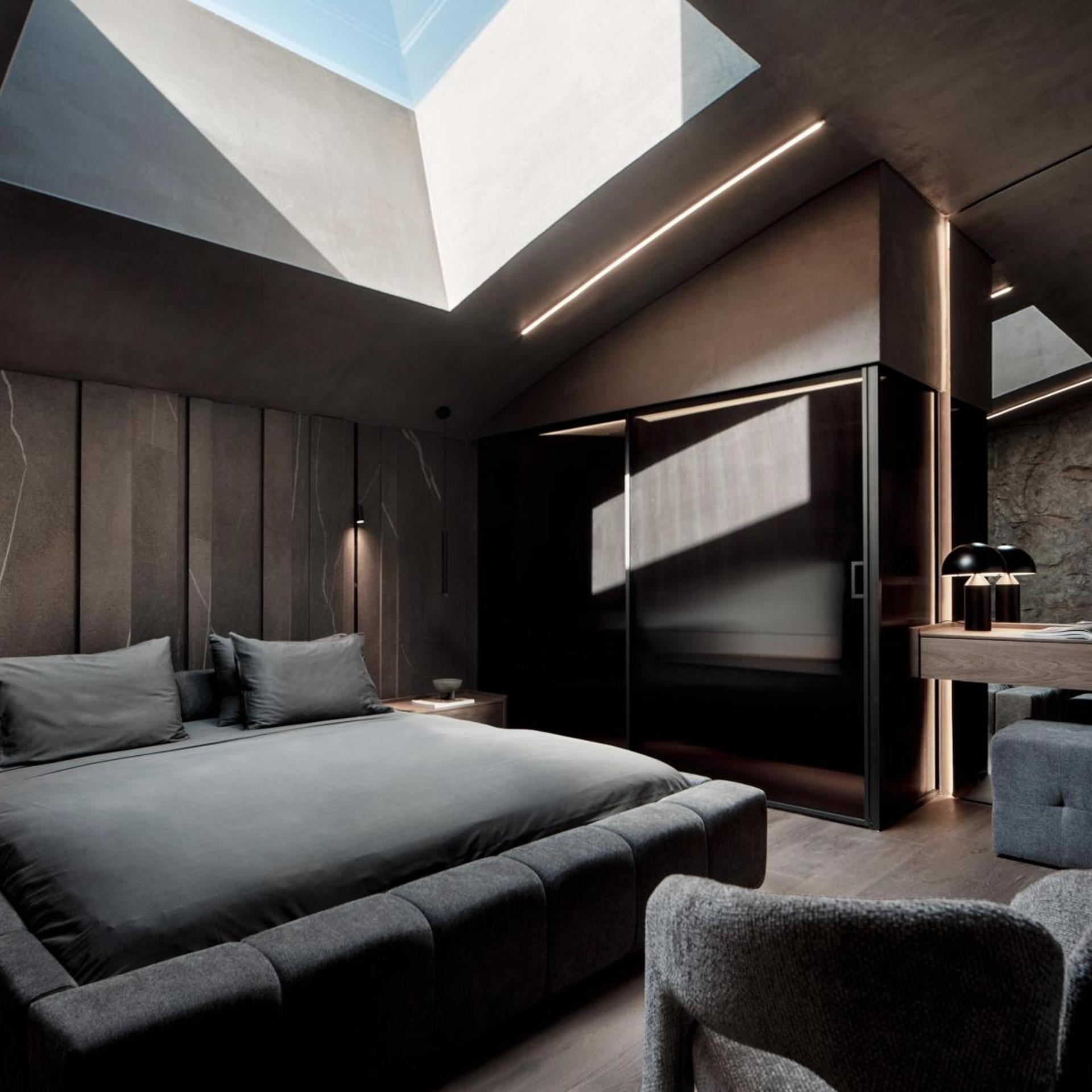 Atrium, Executive, King Bed