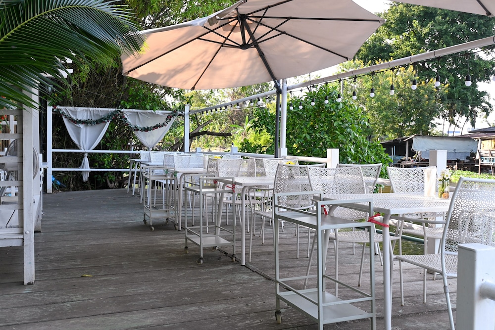 Aranta Airport Hotel Bangkok 52/67