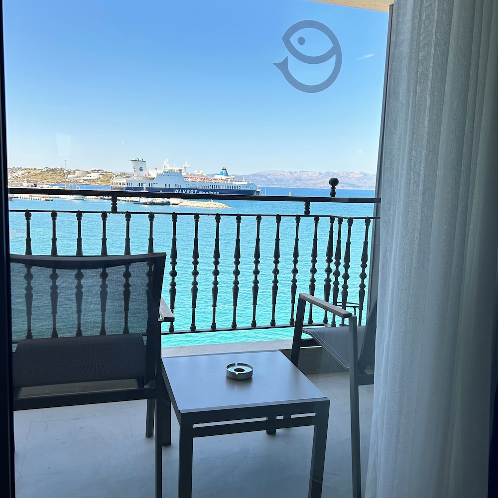 Ertan Hotel Cesme 47/63