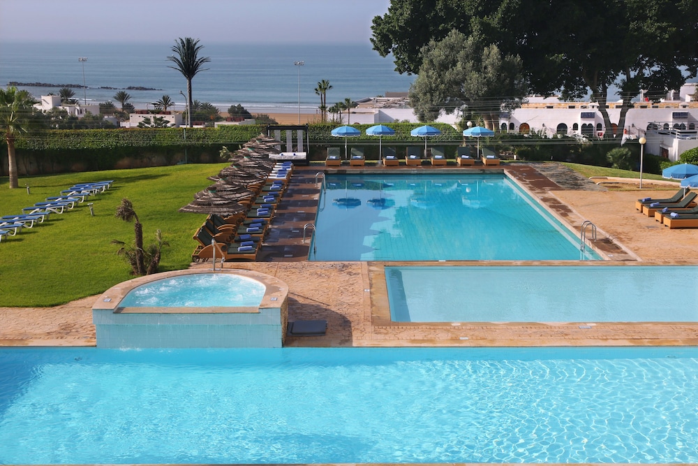 Anezi Tower Hotel 50/50