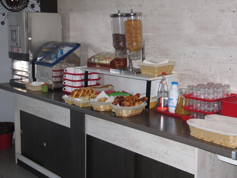 Brit Hotel Essentiel Sete Balaruc 35/50