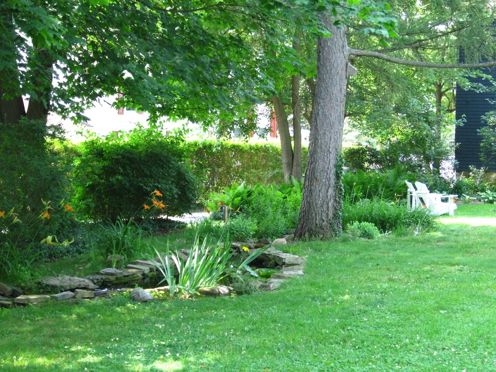 Baldwinsville Bed and Breakfast 52/62
