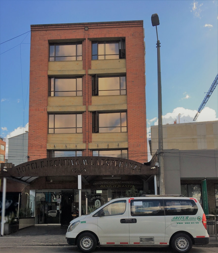 Hotel Ejecutivo Av La Esperanza 17/18