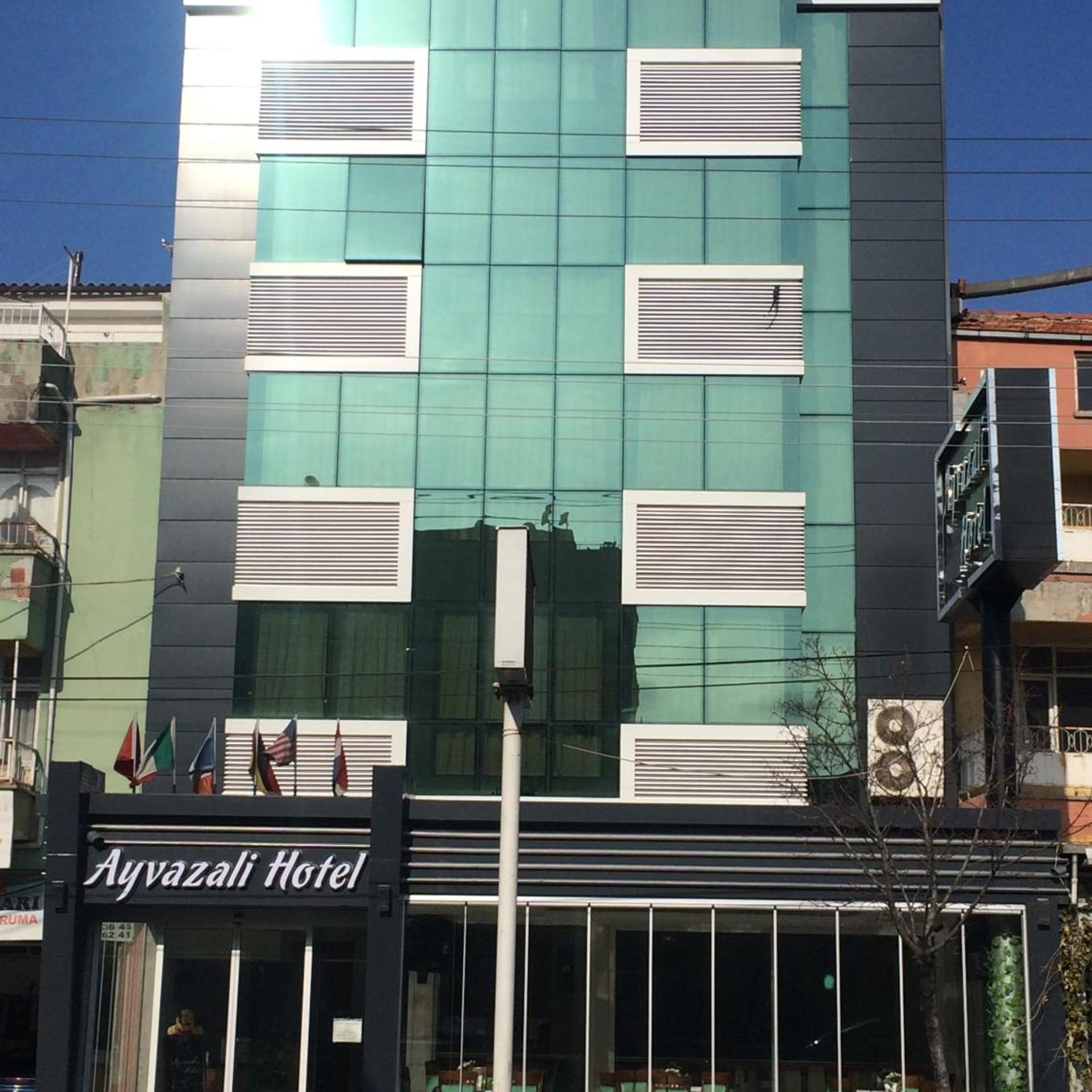 Efsane Hotel 4/48