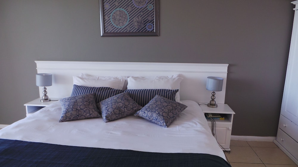 The Chapman Hotel Conference Centre 25/31