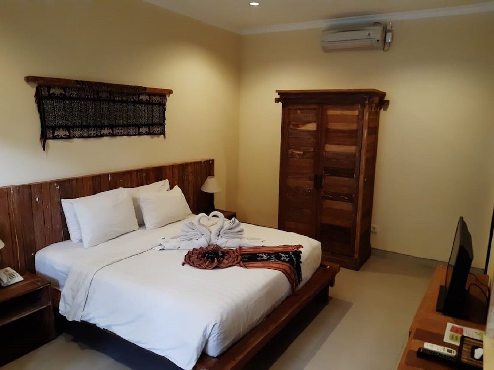 Mina Pelasa Hotel and Resto 32/61
