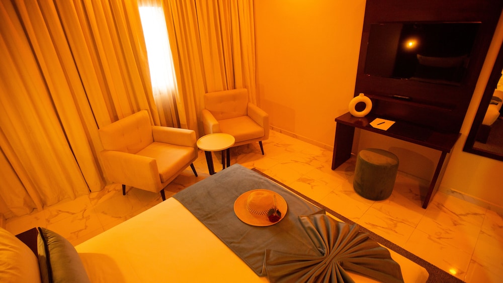 Fourteen hotel Ain Sebaa 11/25
