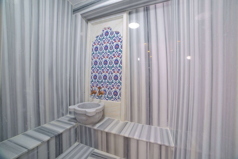 Days Inn by Wyndham Istanbul Arnavutkoy 35/51