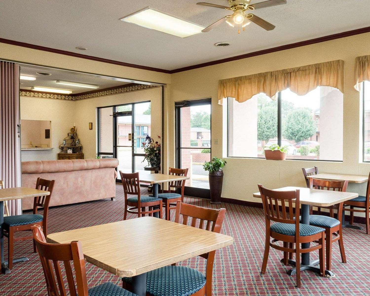Motel6 Greenwood, MS 20/24
