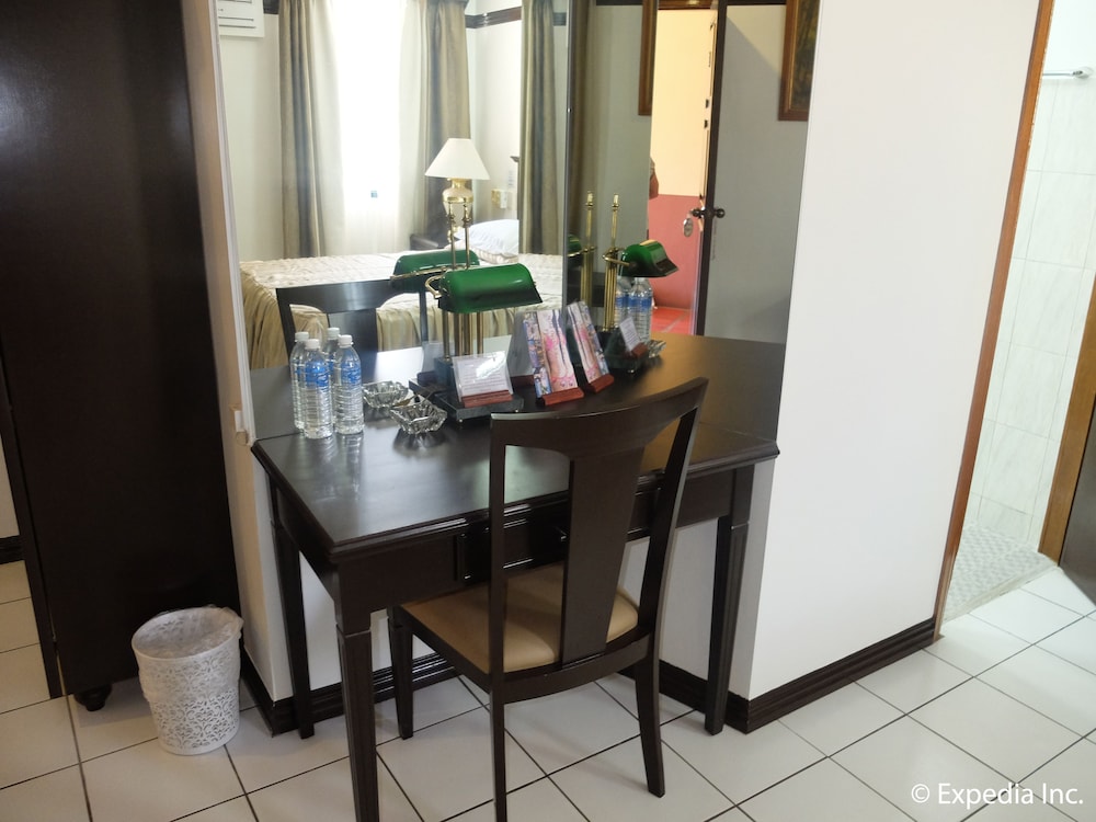 Orchid Inn Resort 37/57