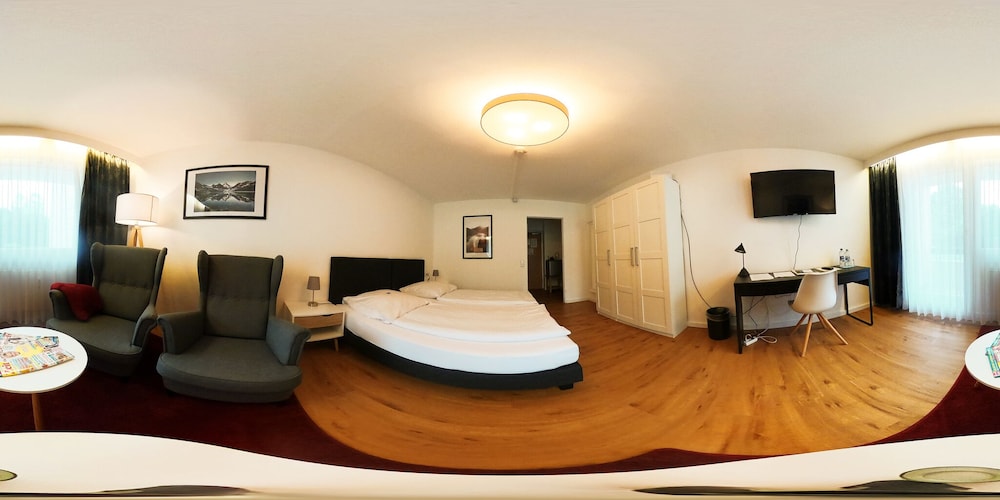 Hotel Quellenhof Bad Urach 14/50