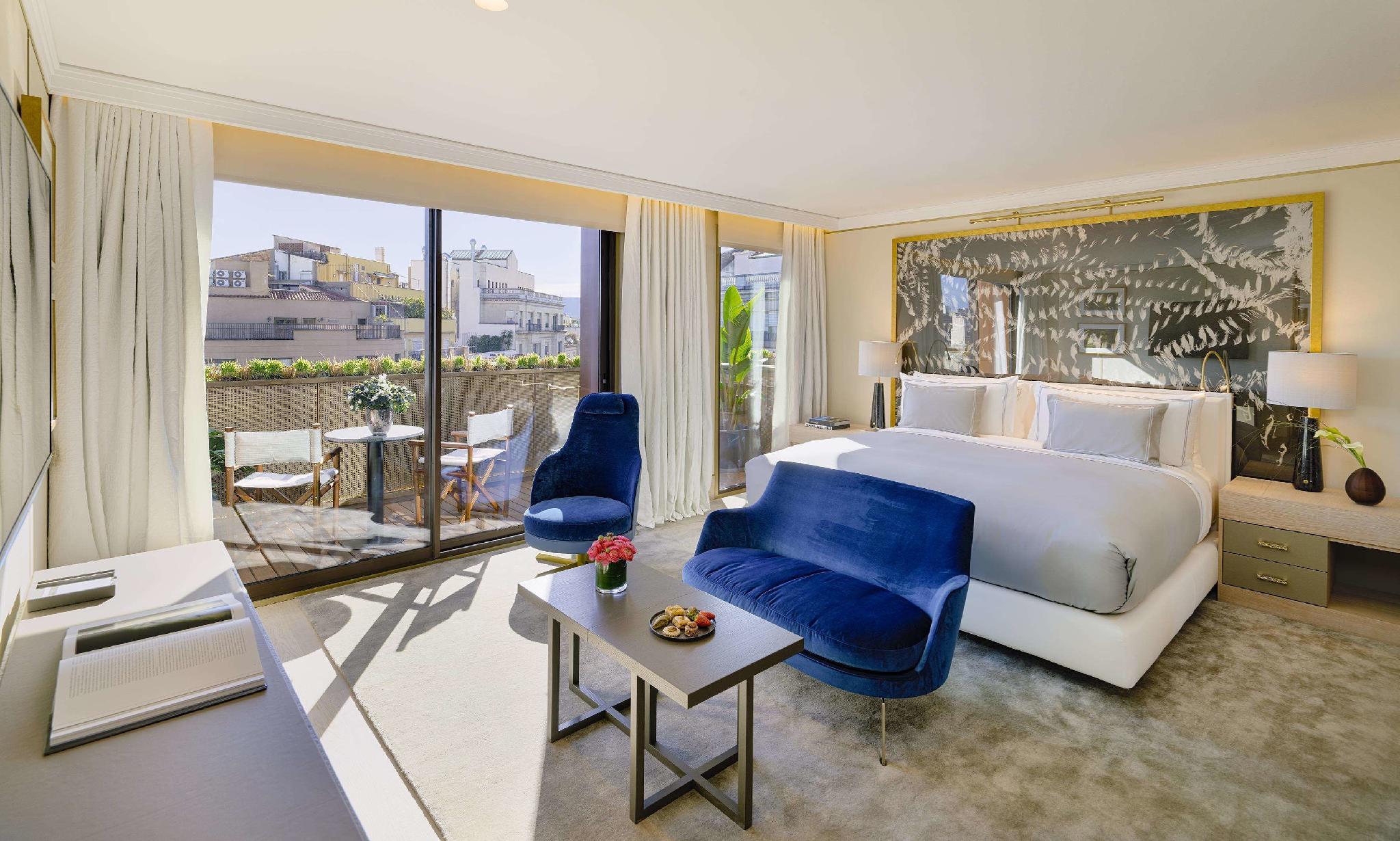 GRAND, DELUXE, TERRACE