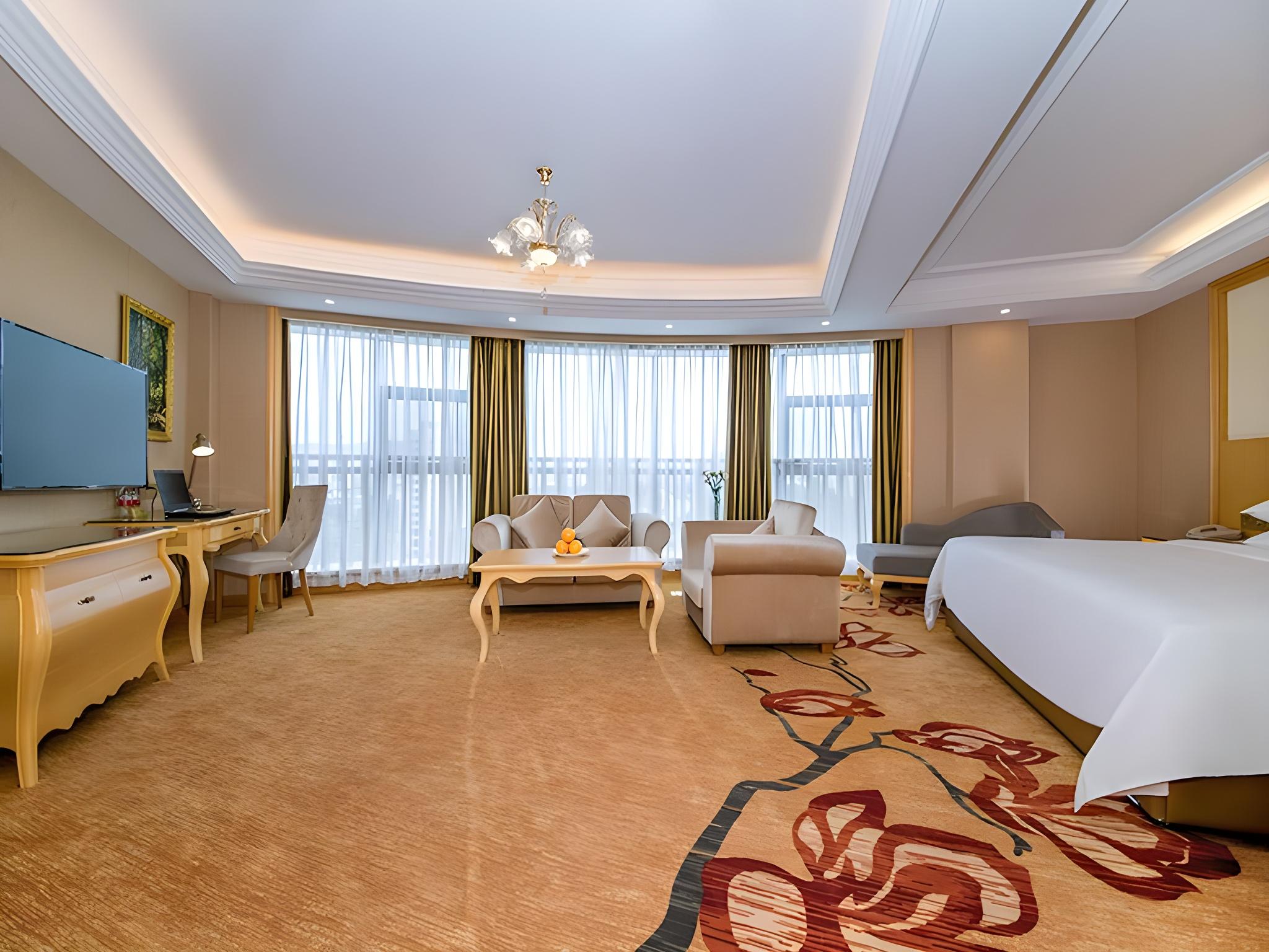 Vienna International Hotel (Enshi Cultural Center Airport) 21/39