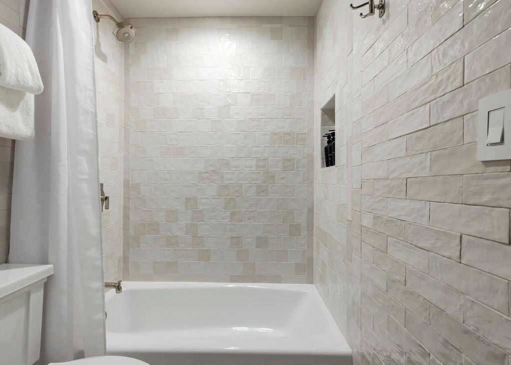 غرفة قياسية، The Garden District Hotel 3/3