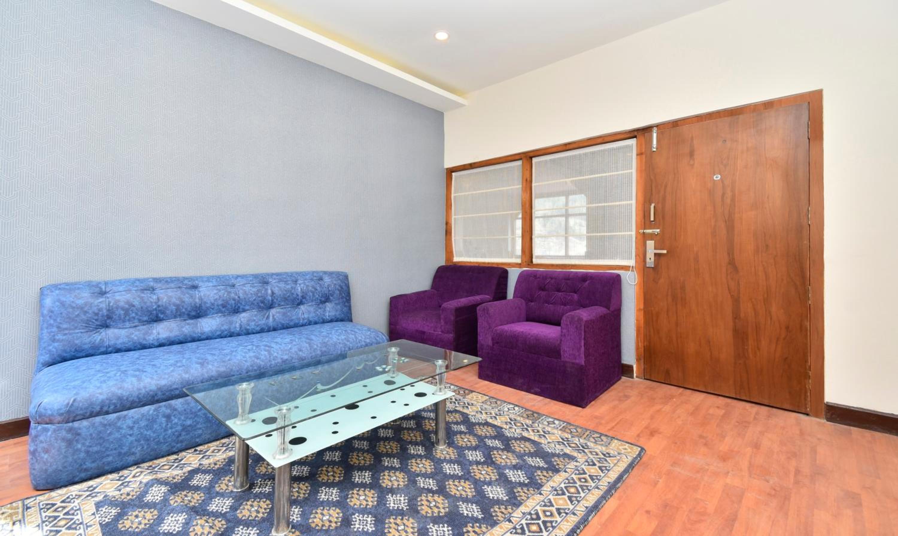 SNOWCREST MANOR 23/41