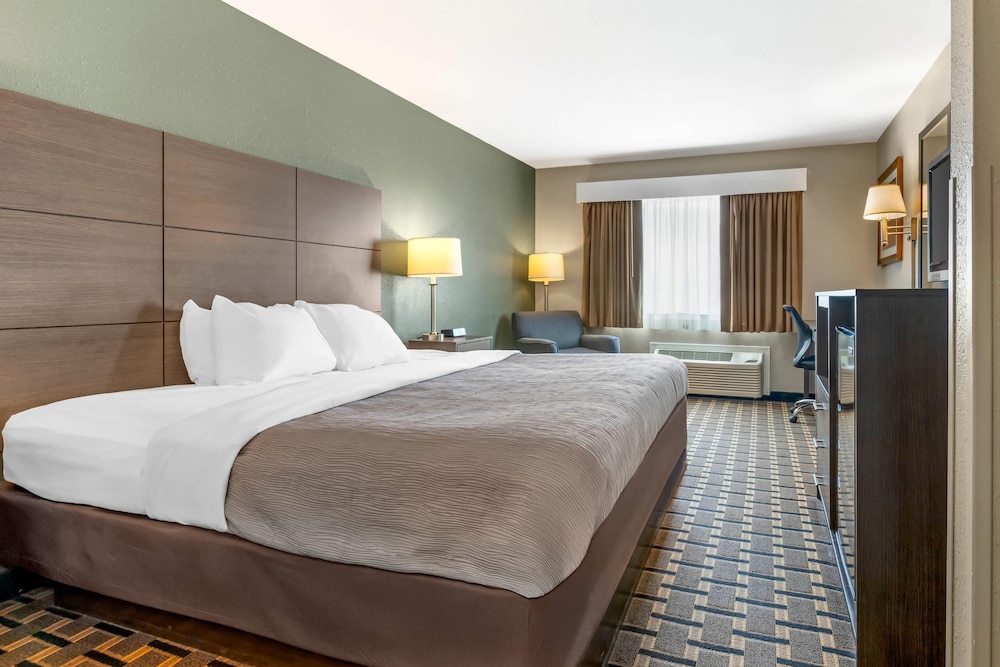 Standard, King Bed