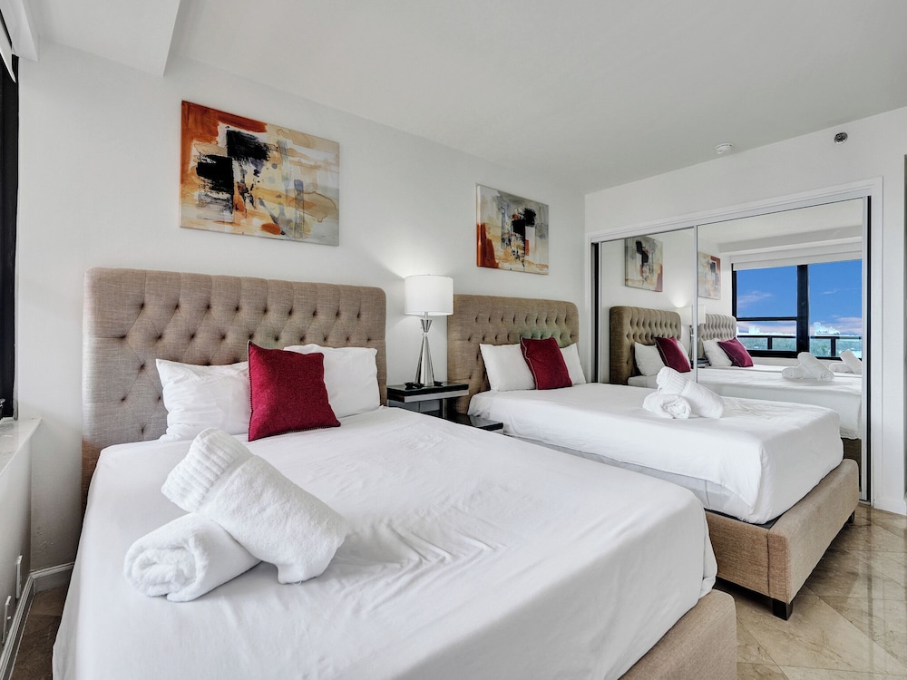 Condo, Beach Resort, 2 Queen Beds, Sofa