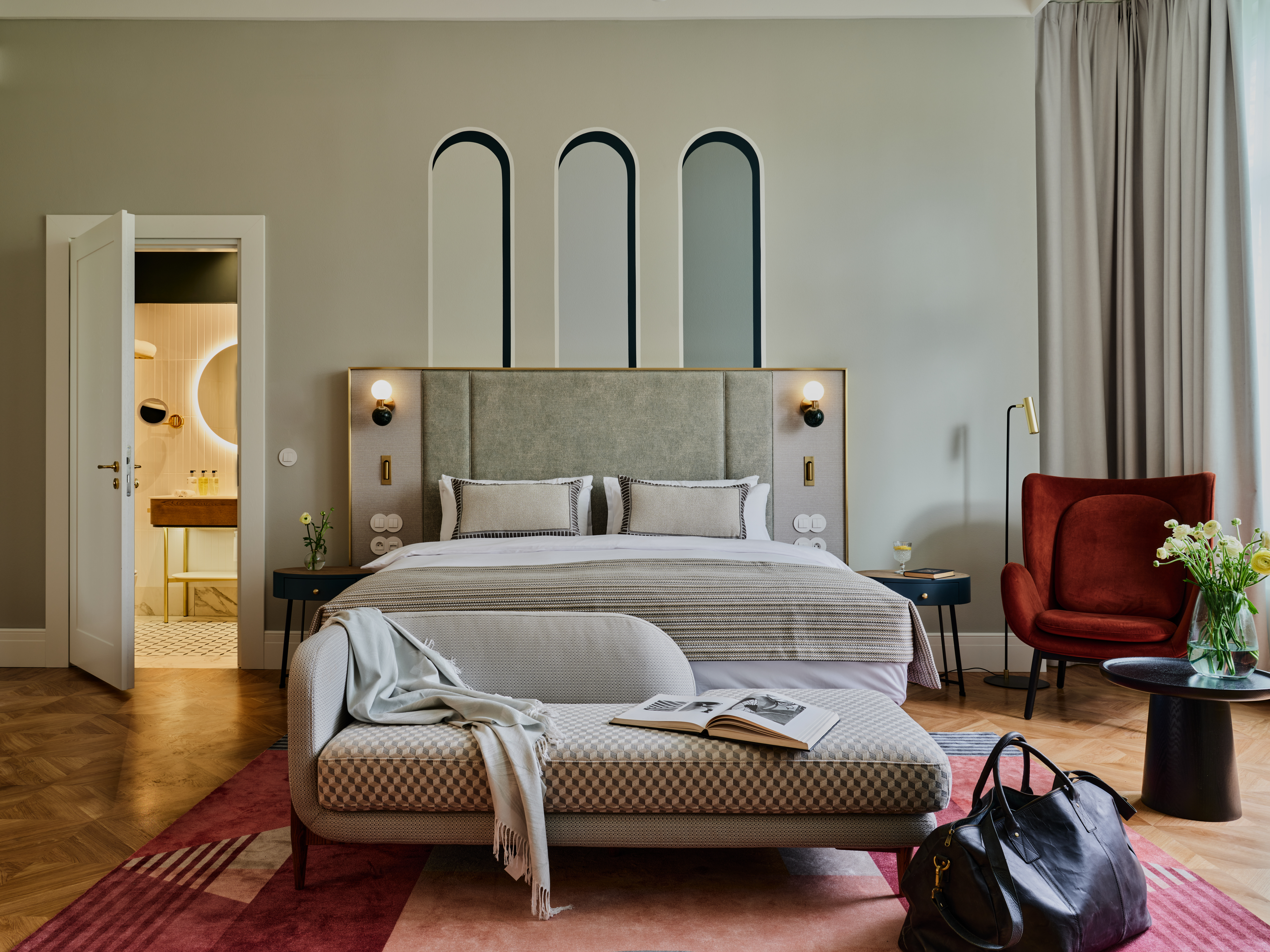 SUPERIOR, DOUBLE BED