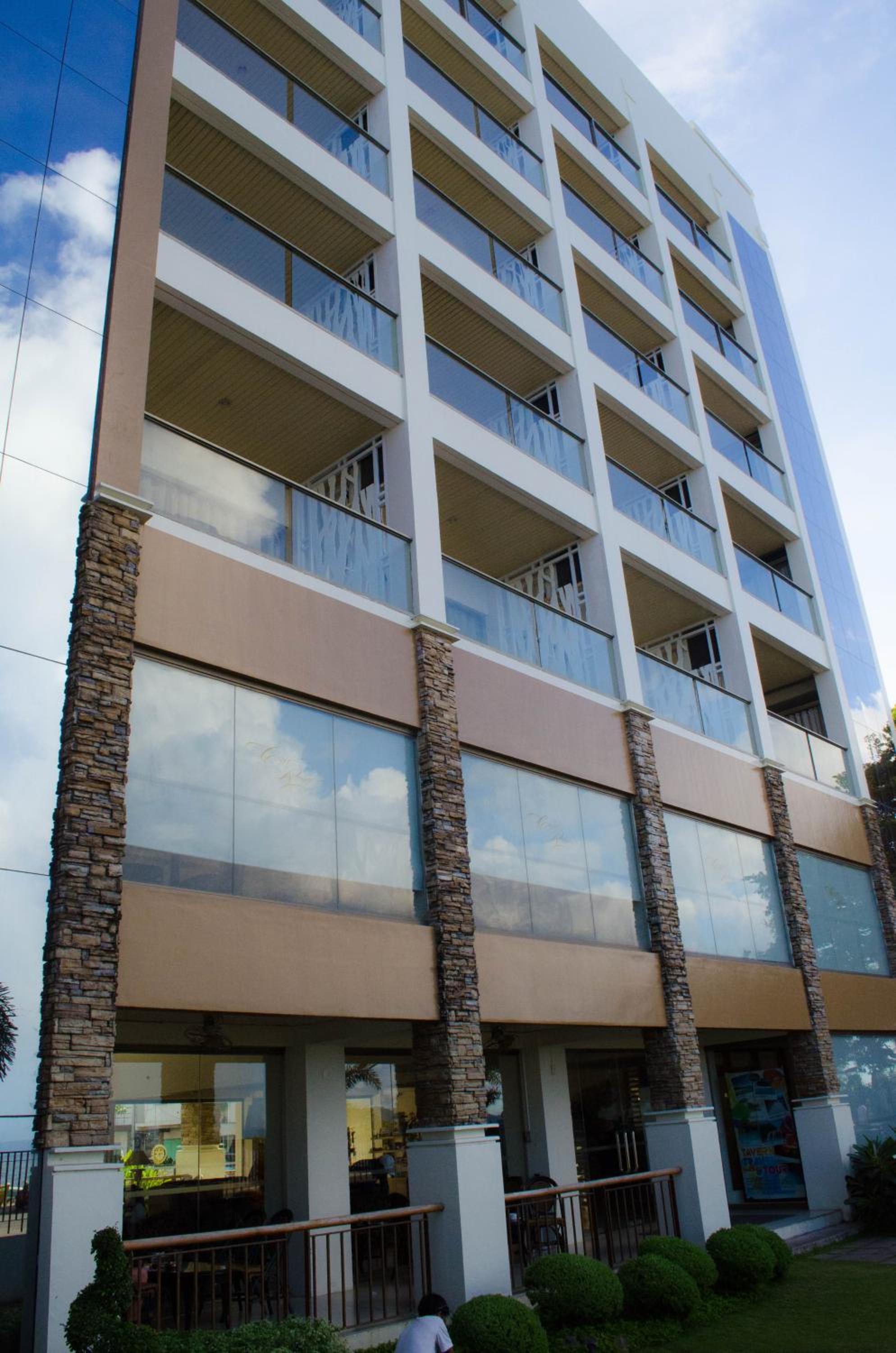 Hotel Tavern Surigao 5/57