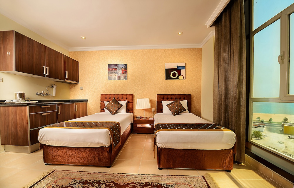 Bravo Royal Hotel Suites 16/43