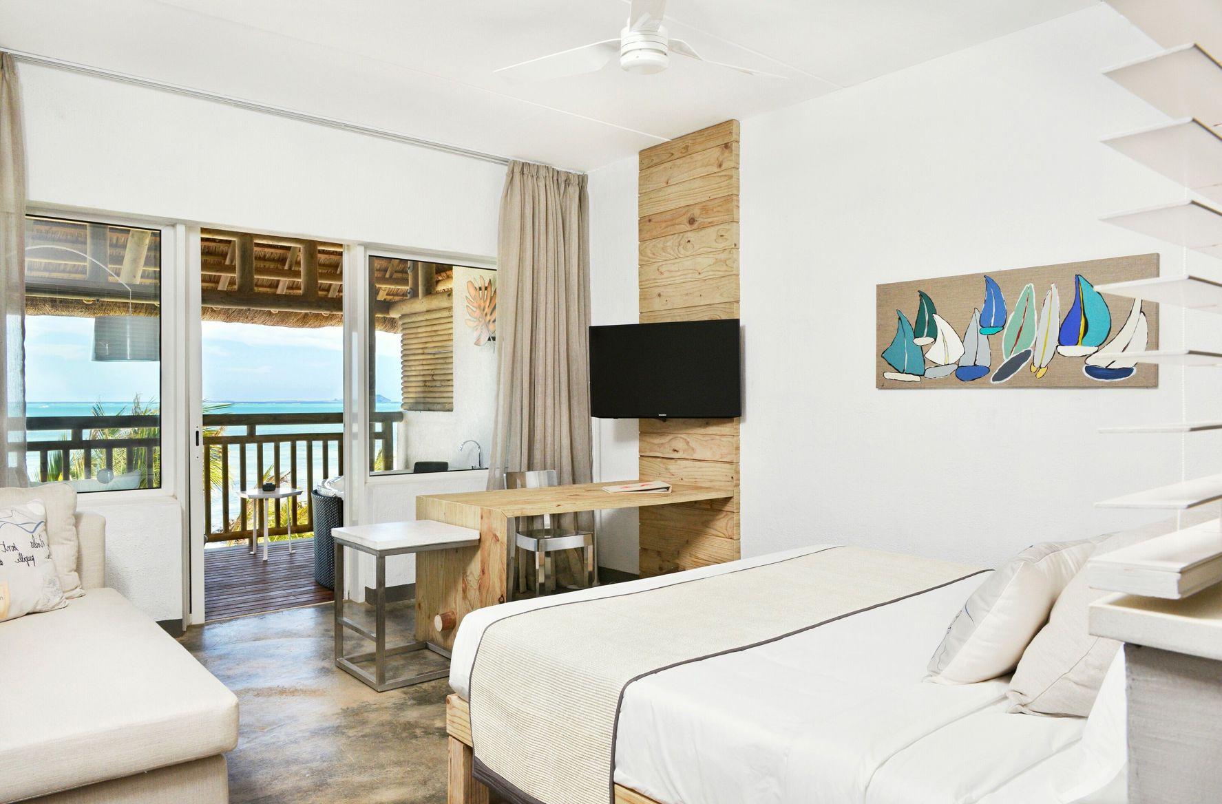 Junior Suite, Privilege, Queen Bed, Beach Front, Adult Only