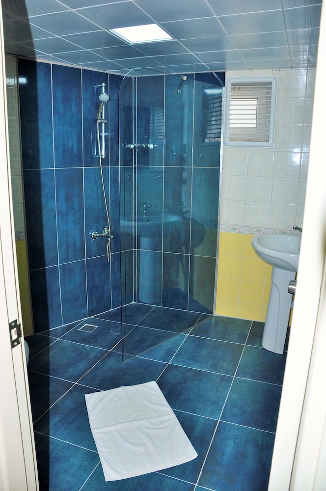 Seren Sari Hotel 20/35