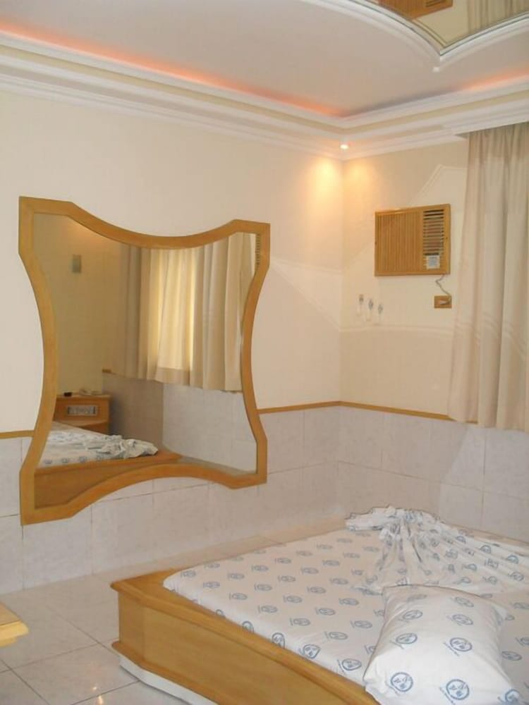 North Palace Hotel 23/37