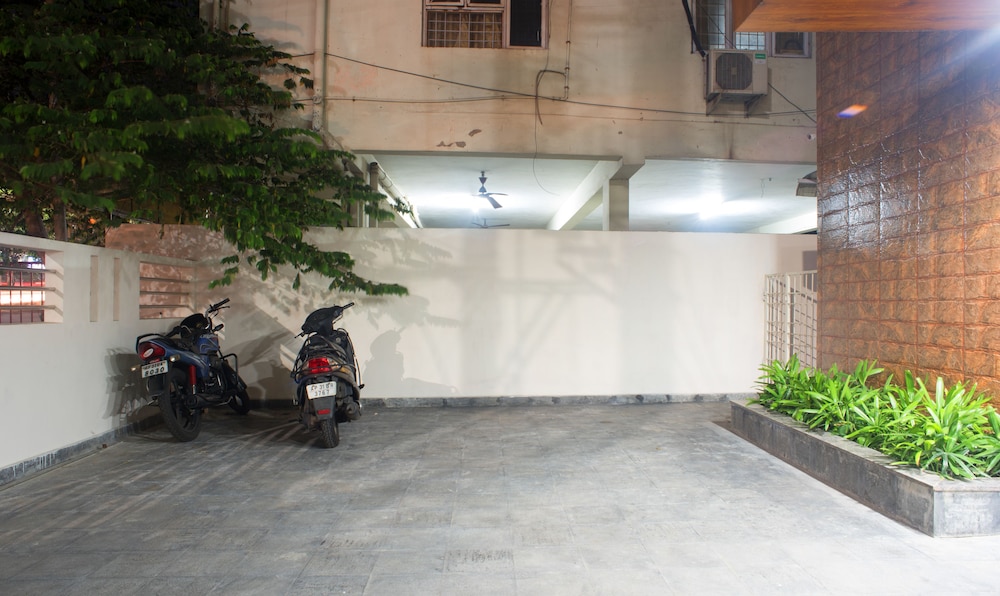 Treebo Celeste Vizag 22/25
