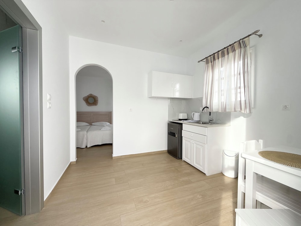Cyclades Studios 28/49