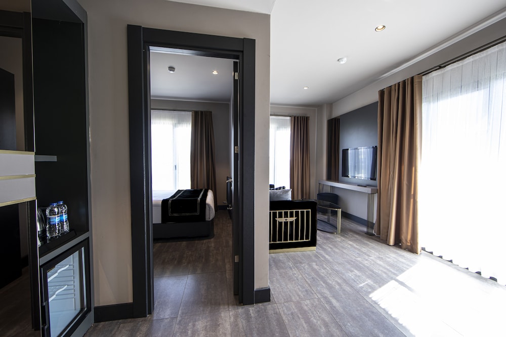 MENALO HOTEL PREMIUM ISTANBUL AIRPORT 11/68