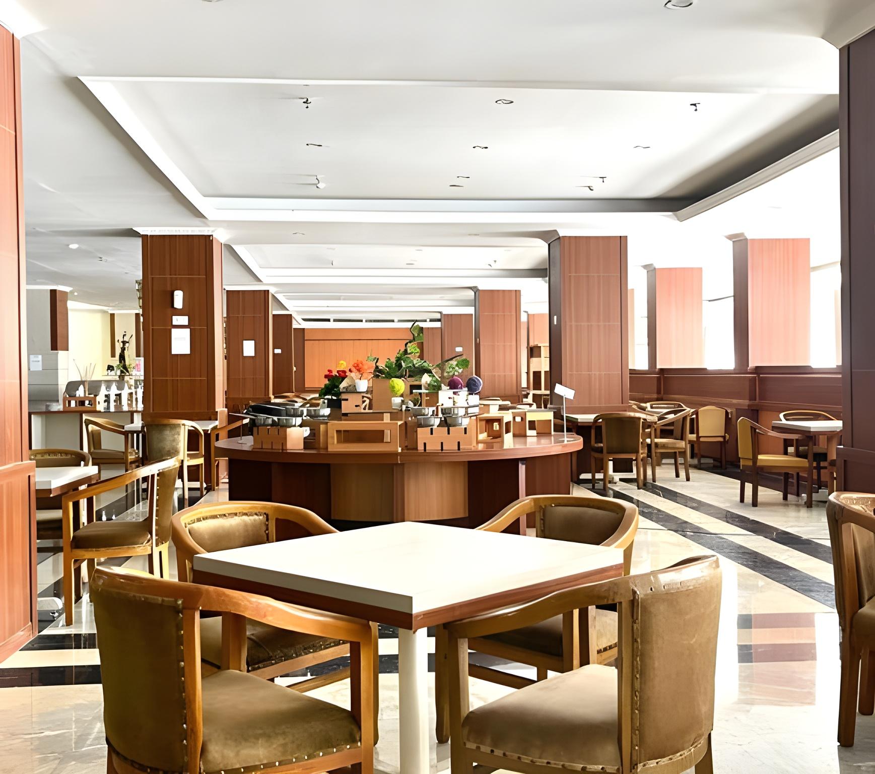 Grand Asrilia Hotel 30/50
