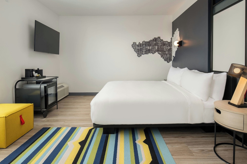 Aloft Sacramento Airport Natomas 6/43
