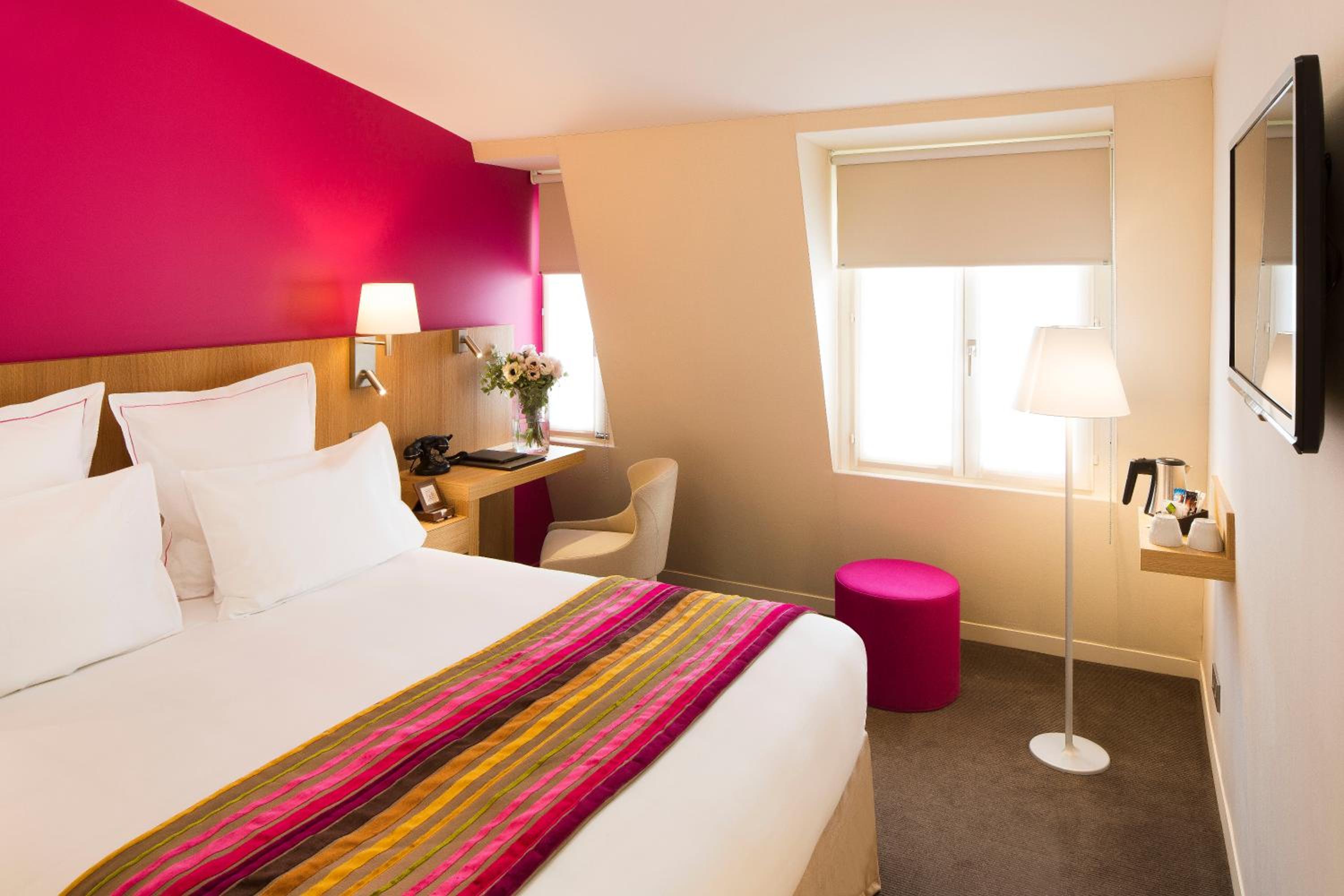 غرفة فاخرة بسرير مزدوج بحوض استحمام، Hotel Cordelia 2/4