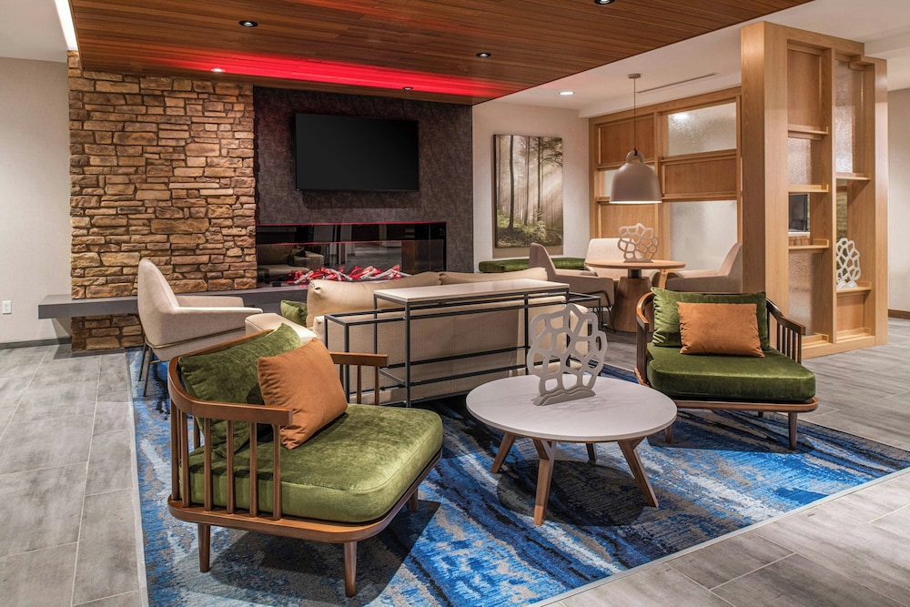 Fairfield Inn & Suites by Marriott Sacramento Winters 27/50