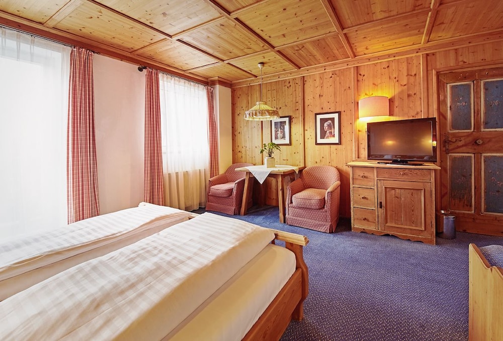 Hotel Gluecksschmiede 13/76