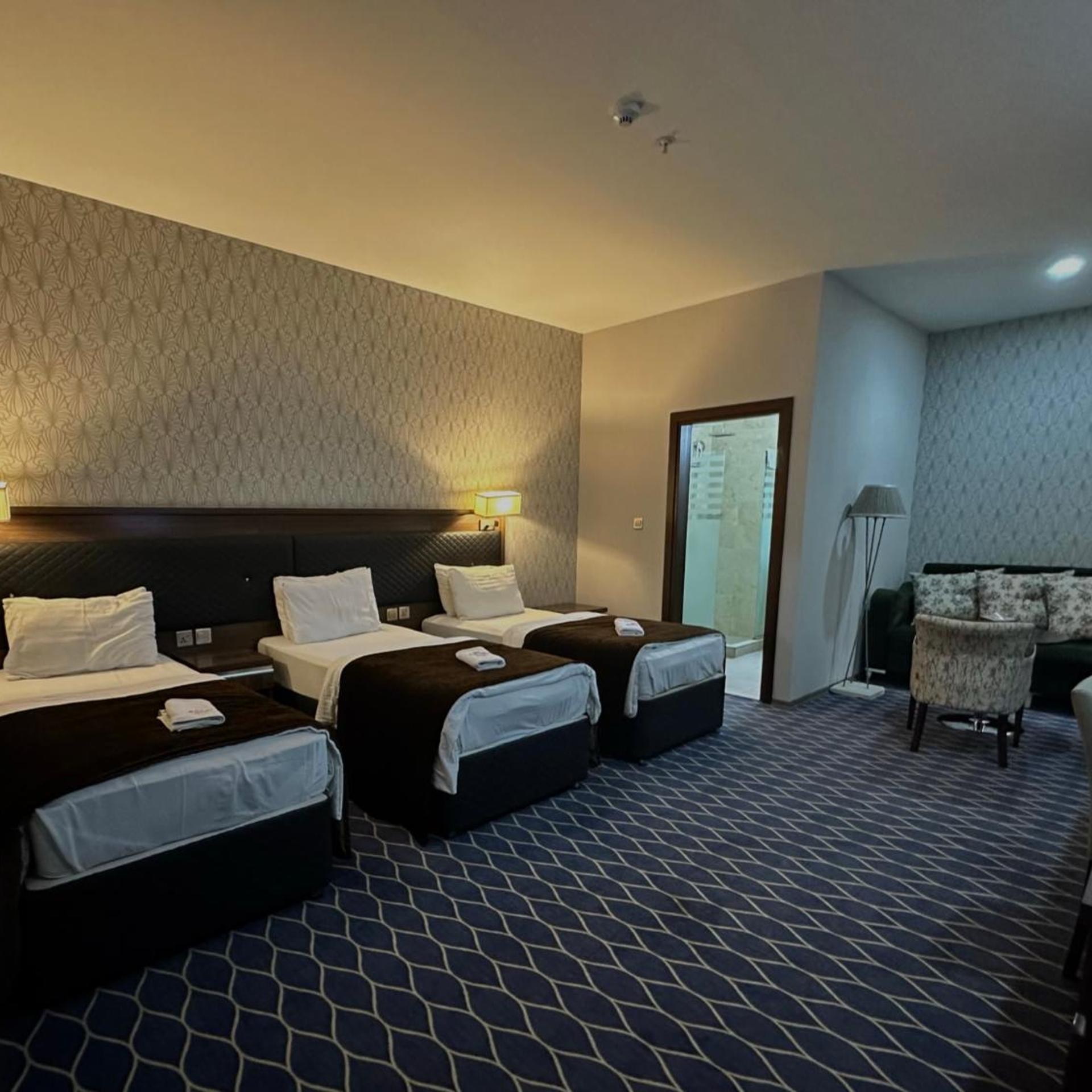 Banoj Hotel 15/61
