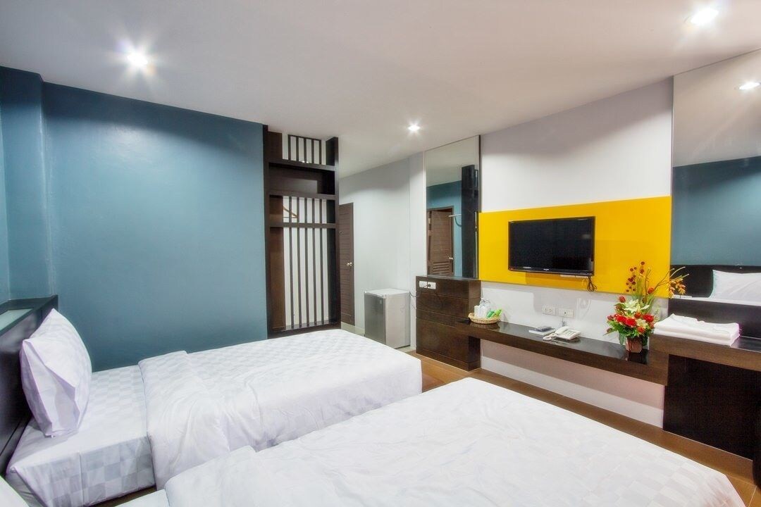 SUPERIOR, TWIN BEDS