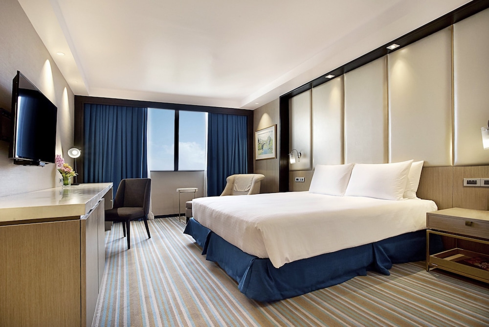 Premier Sea View