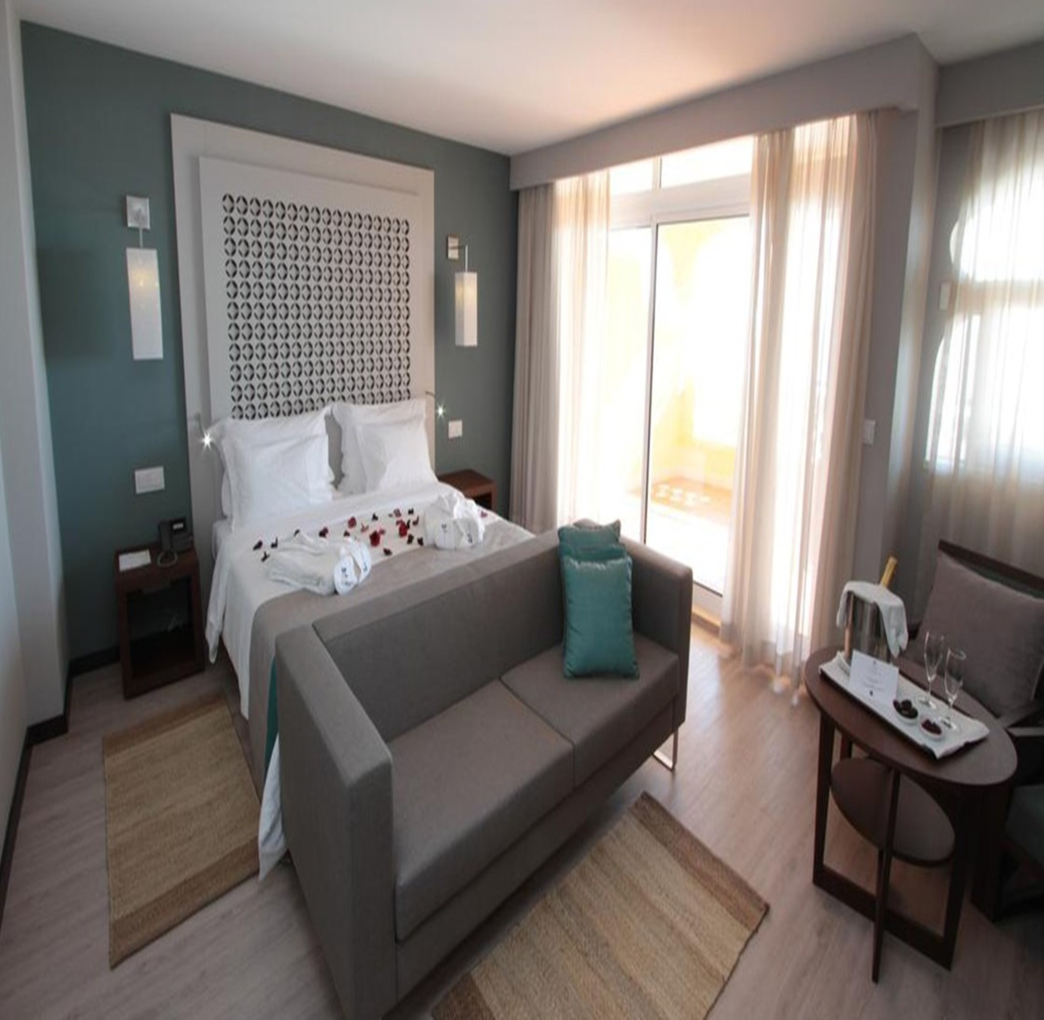 Room, Single, Double Bed, Land View