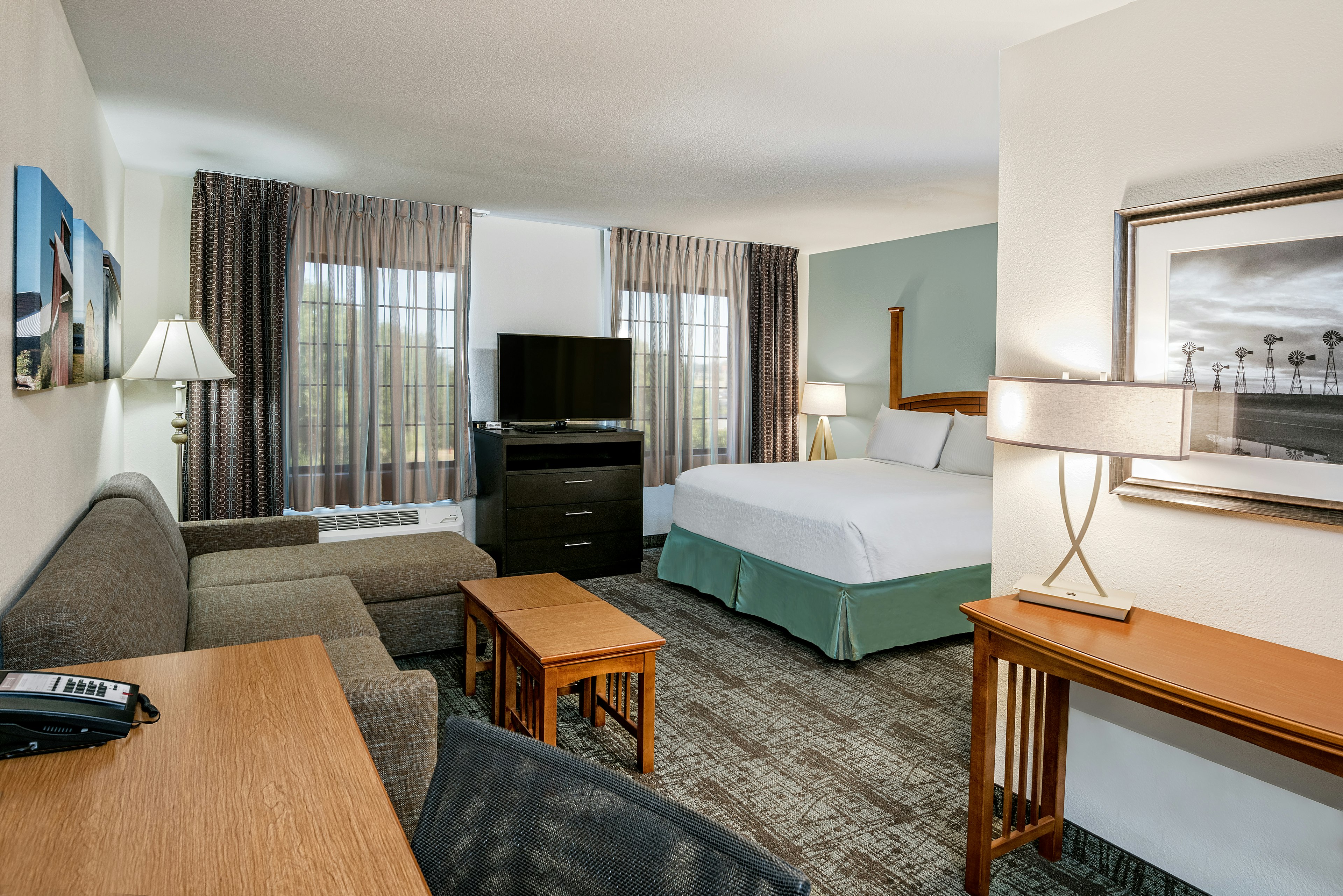 جناح استوديو بسرير كوين