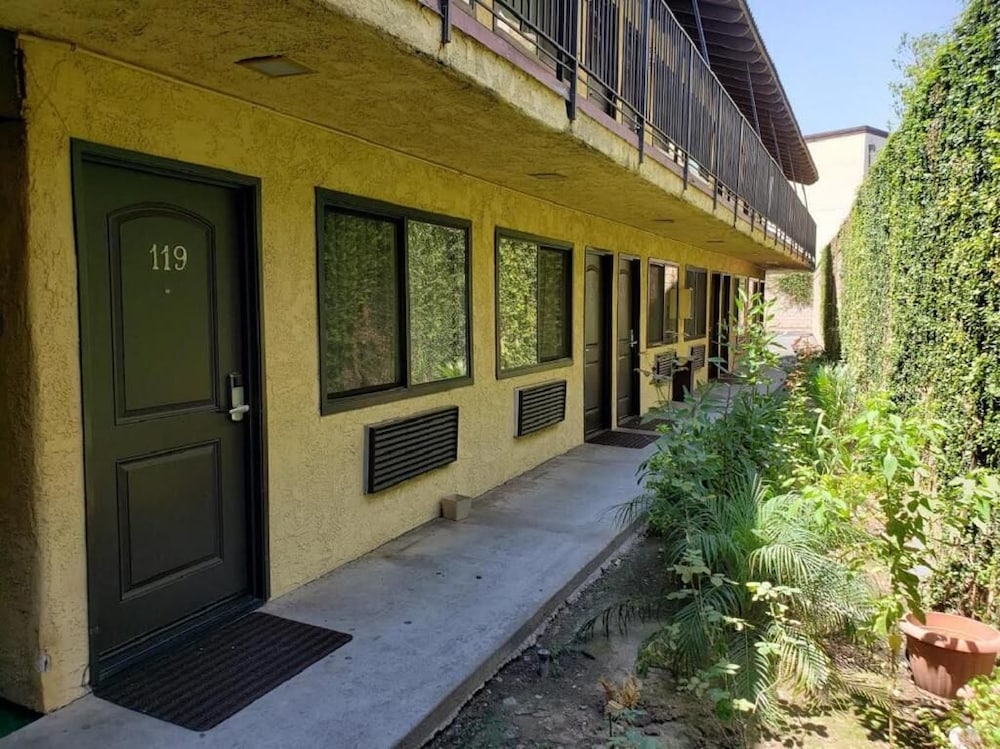 Sierra Inn 1/15