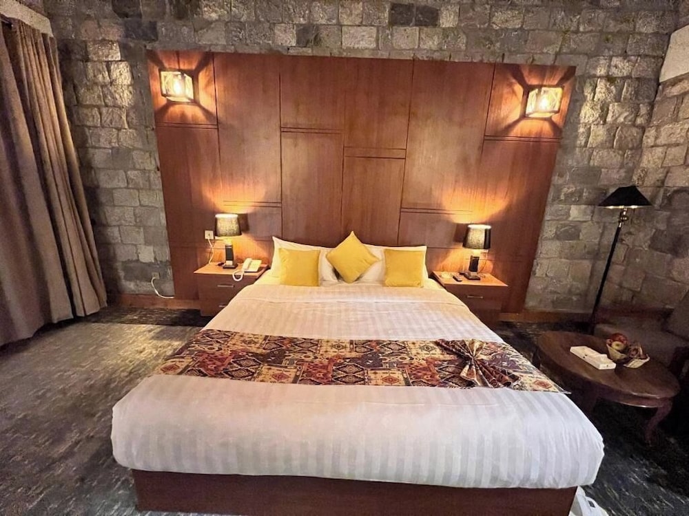 Deluxe, Twin Beds