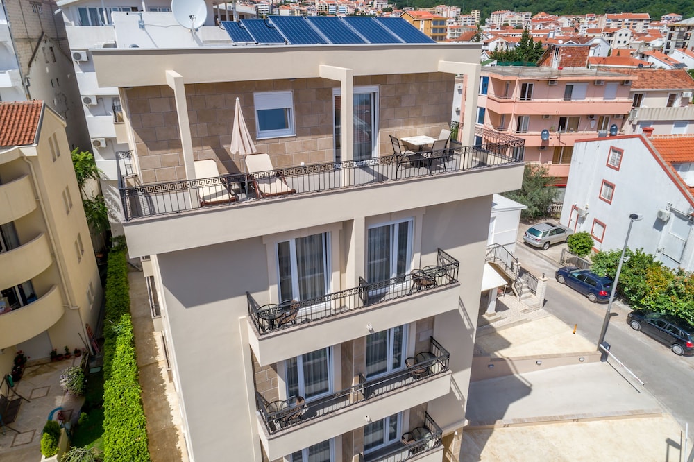 Almare Apartments Budva 5/50